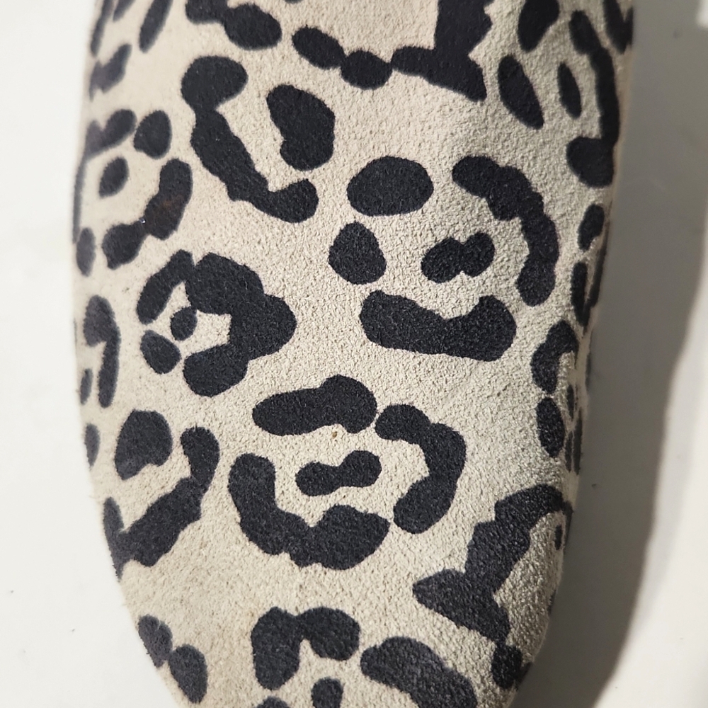 Lucky Brand Clooey Scalloped Suede Leopard Print Flat Loafers Size 8.5M - Picture 2 of 13